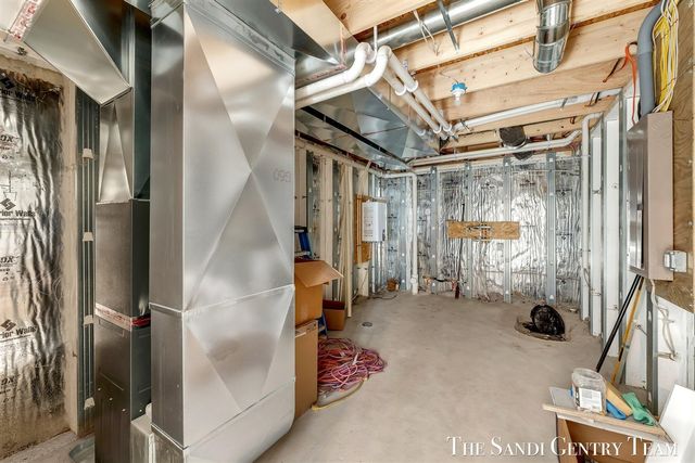 1034 Arlington Avenue, Grand Haven, MI 49417