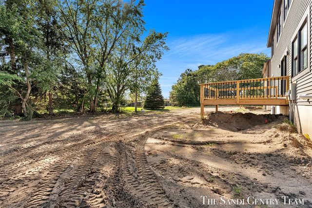 1034 Arlington Avenue, Grand Haven, MI 49417