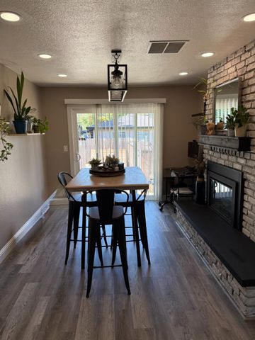2315 Cottage Dr, Auburn, CA 95603