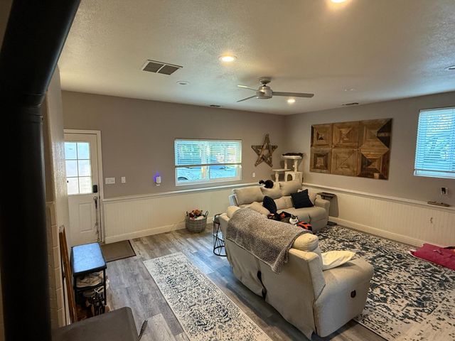 2315 Cottage Dr, Auburn, CA 95603