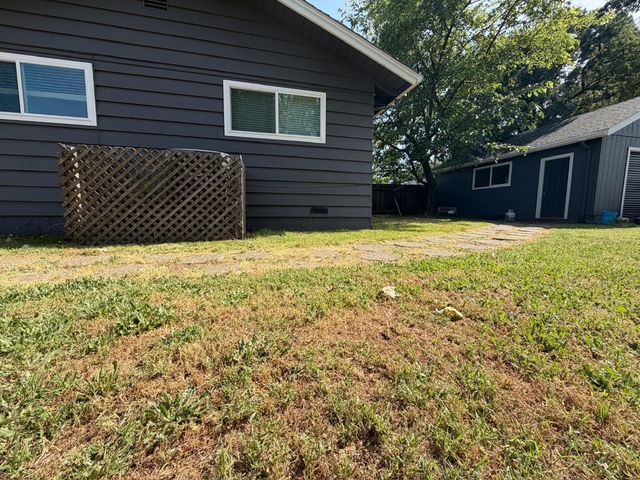 2315 Cottage Dr, Auburn, CA 95603