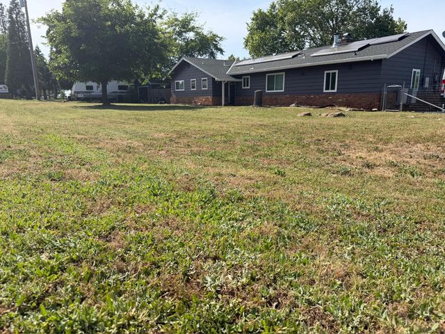 2315 Cottage Dr, Auburn, CA 95603