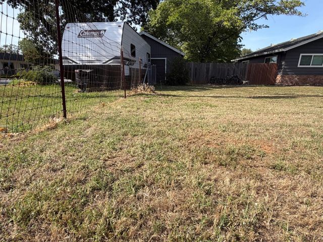 2315 Cottage Dr, Auburn, CA 95603