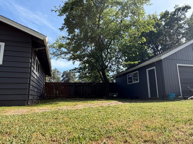2315 Cottage Dr, Auburn, CA 95603