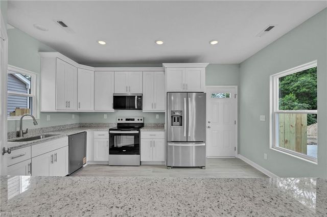 423C Elcinoca DR, Elizabeth City, NC 27909