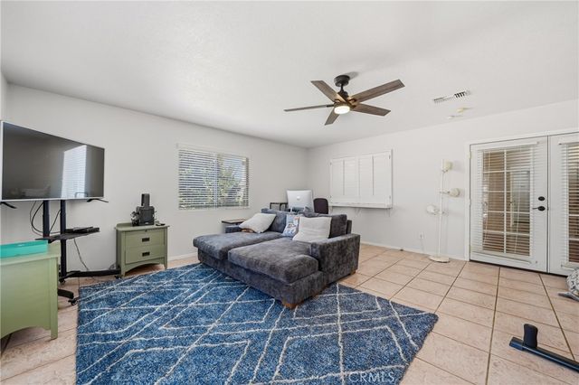 1505 Canterbury, Redlands, CA 92374