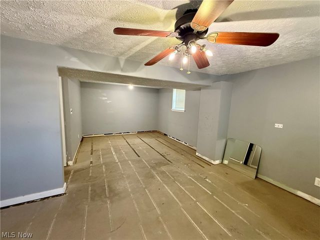 1128 Oakwood Drive, Vermilion, OH 44089