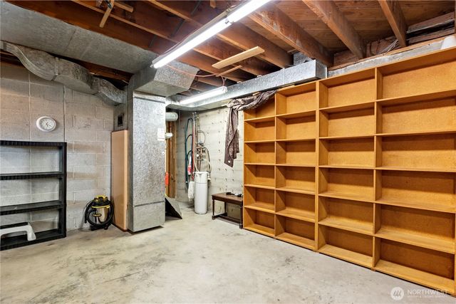 20628 10th Avenue S, Des Moines, WA 98198