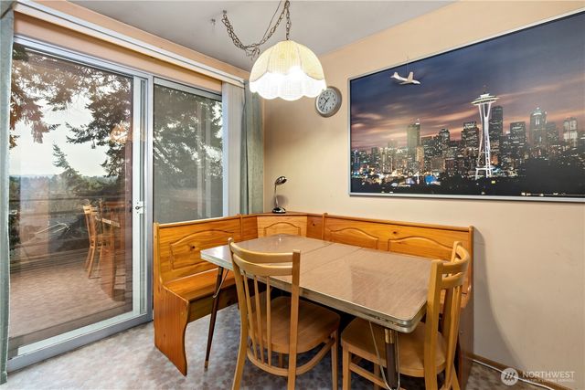 20628 10th Avenue S, Des Moines, WA 98198