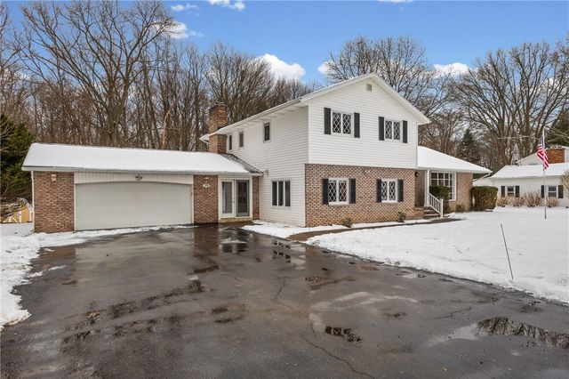 59 Callingham Road, Pittsford, NY 14534