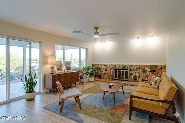 815 E Vía Lucitas, Tucson, AZ 85718