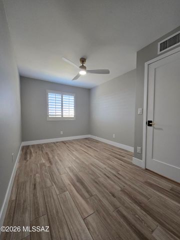 815 E Vía Lucitas, Tucson, AZ 85718