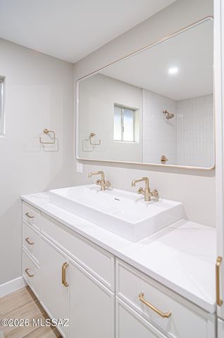 815 E Vía Lucitas, Tucson, AZ 85718