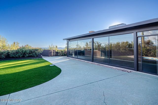 815 E Vía Lucitas, Tucson, AZ 85718