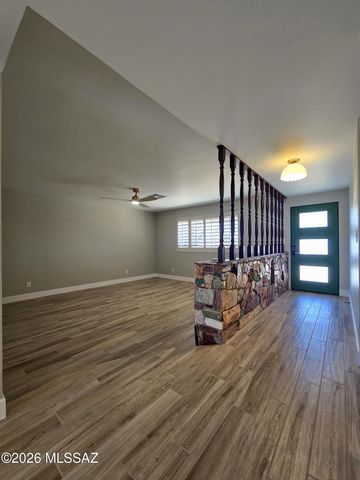 815 E Vía Lucitas, Tucson, AZ 85718