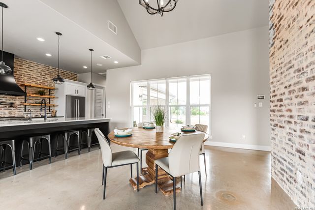 9843 Midsomer Place, San Antonio, TX 78255