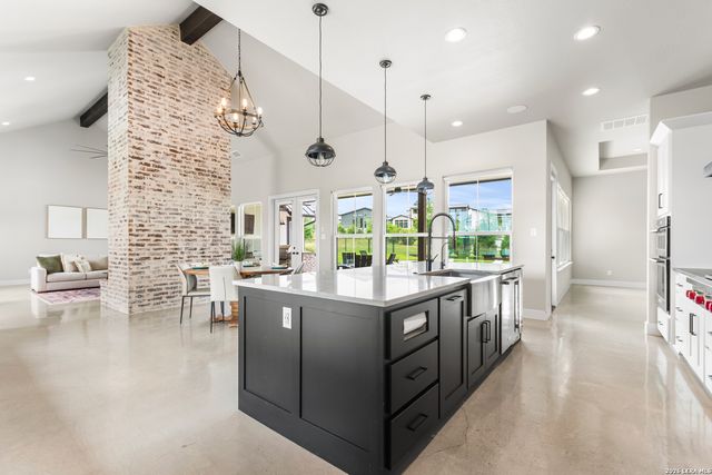 9843 Midsomer Place, San Antonio, TX 78255