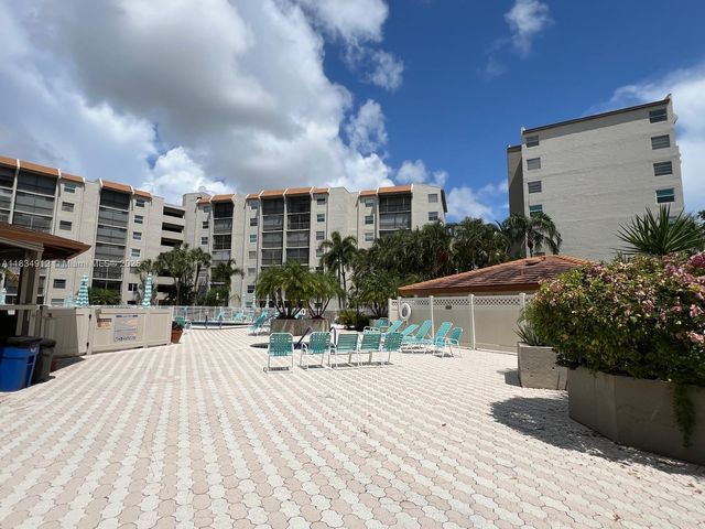 3910 Inverrary Blvd 603-B, Lauderhill, FL 33319