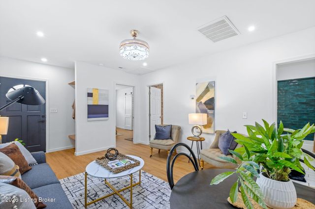 3801 Craig Ave, Louisville, KY 40215