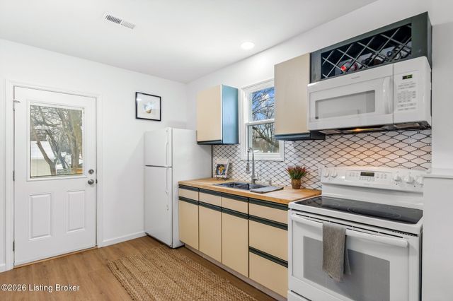 3801 Craig Ave, Louisville, KY 40215