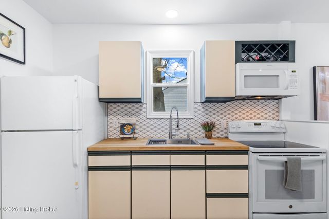 3801 Craig Ave, Louisville, KY 40215