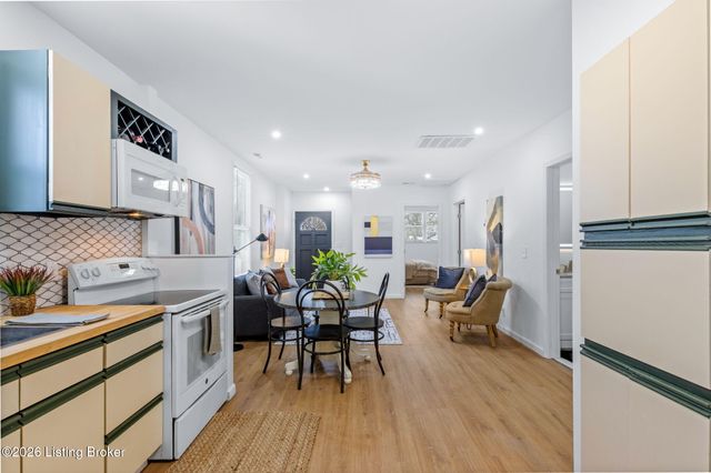 3801 Craig Ave, Louisville, KY 40215