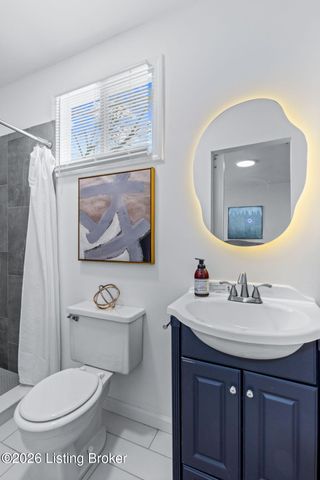 3801 Craig Ave, Louisville, KY 40215