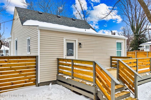 3801 Craig Ave, Louisville, KY 40215