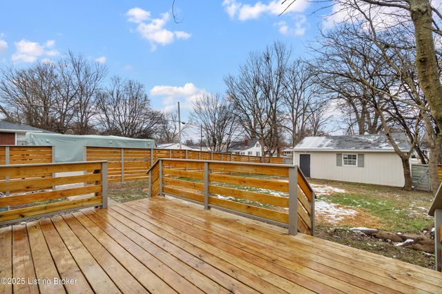 3801 Craig Ave, Louisville, KY 40215