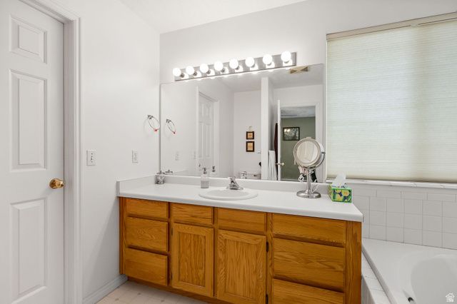 7629 S KINGS BRIDGE DR, West Jordan, UT 84084