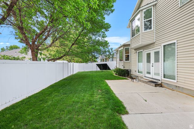 7629 S KINGS BRIDGE DR, West Jordan, UT 84084