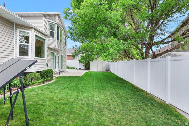 7629 S KINGS BRIDGE DR, West Jordan, UT 84084