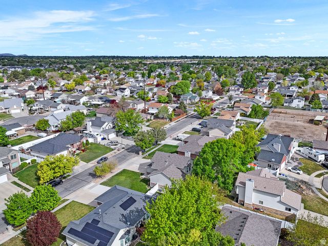 7629 S KINGS BRIDGE DR, West Jordan, UT 84084