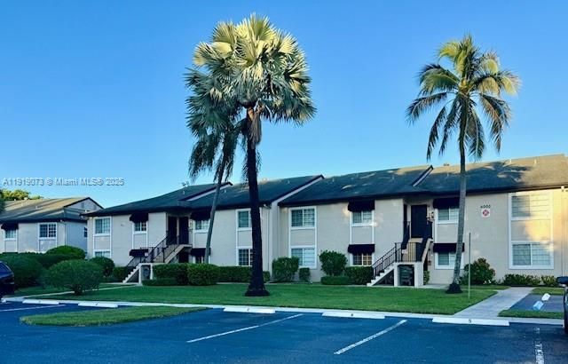 4000 Crystal Lake Dr 112, Deerfield Beach, FL 33064
