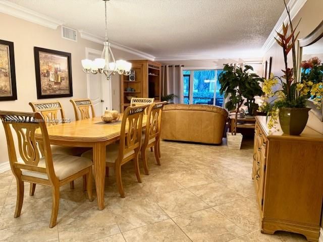 4000 Crystal Lake Dr 112, Deerfield Beach, FL 33064