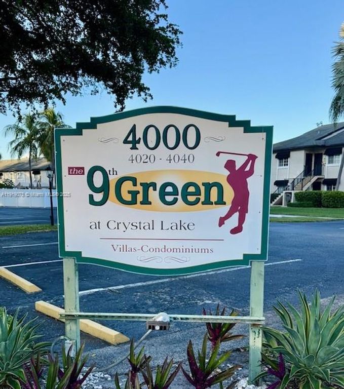 4000 Crystal Lake Dr 112, Deerfield Beach, FL 33064