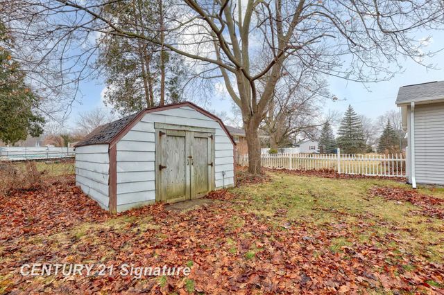 4940 Coralberry Road, Saginaw Twp, MI 48604