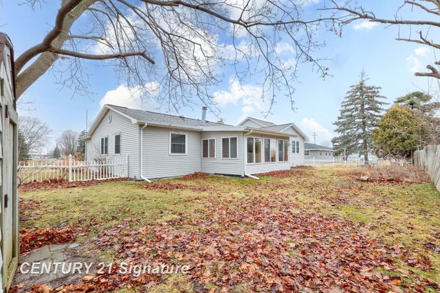 4940 Coralberry Road, Saginaw Twp, MI 48604