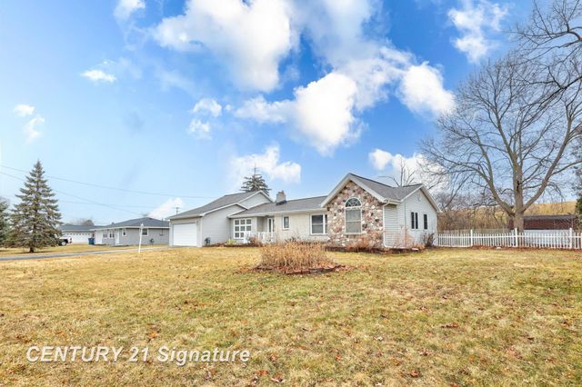 4940 Coralberry Road, Saginaw Twp, MI 48604