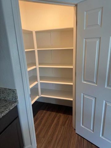 401 Manuel Court, Los Banos, CA 93635