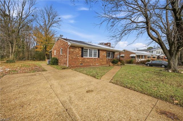 34 Joynes RD, Hampton, VA 23666