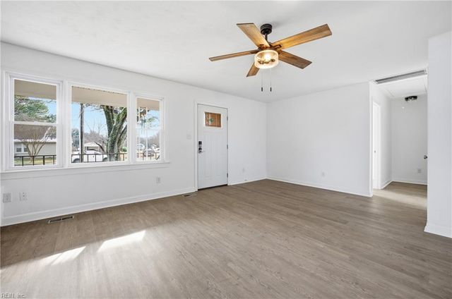 34 Joynes RD, Hampton, VA 23666