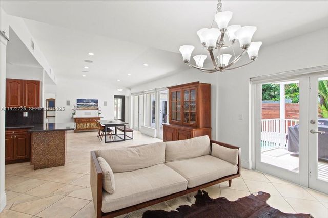 4190 Pamona Ave, Miami, FL 33133