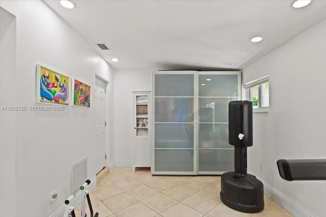 4190 Pamona Ave, Miami, FL 33133