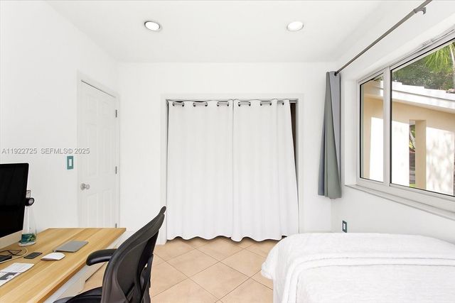 4190 Pamona Ave, Miami, FL 33133