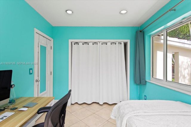 4190 Pamona Ave, Miami, FL 33133