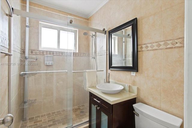 4190 Pamona Ave, Miami, FL 33133