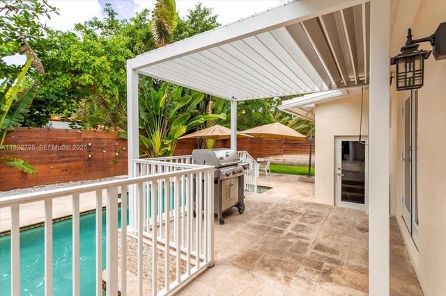 4190 Pamona Ave, Miami, FL 33133