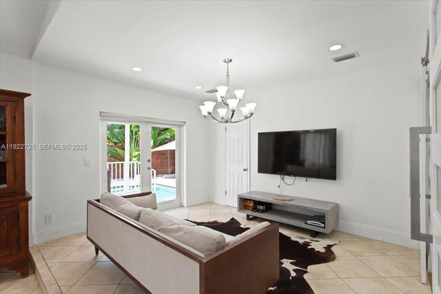 4190 Pamona Ave, Miami, FL 33133