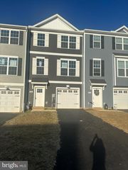 439 BRADFORD DRIVE #185, Red Lion, PA 17356